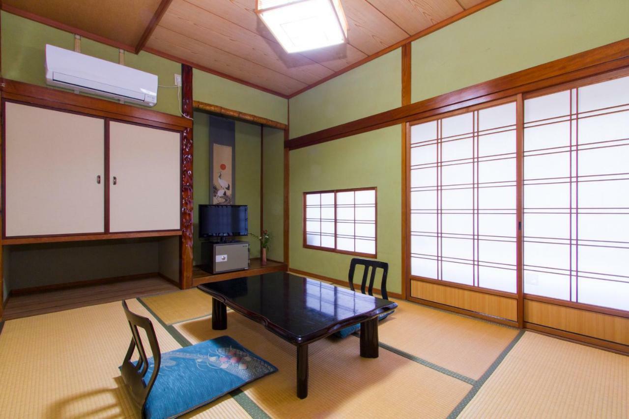 Takezono Ryokan Сімоносекі Екстер'єр фото